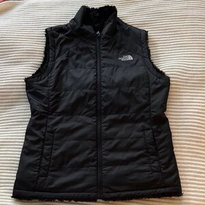 The North Face Women's Black reversible Insulated Vest
